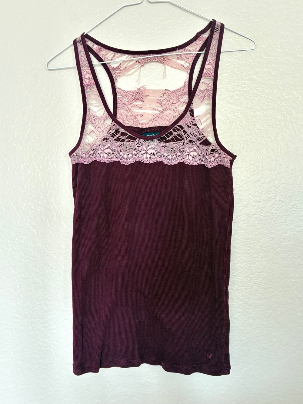 Vintage American Eagle Outfitters Plum Tank with Pink Lace Trim 95% Cotton Y2K